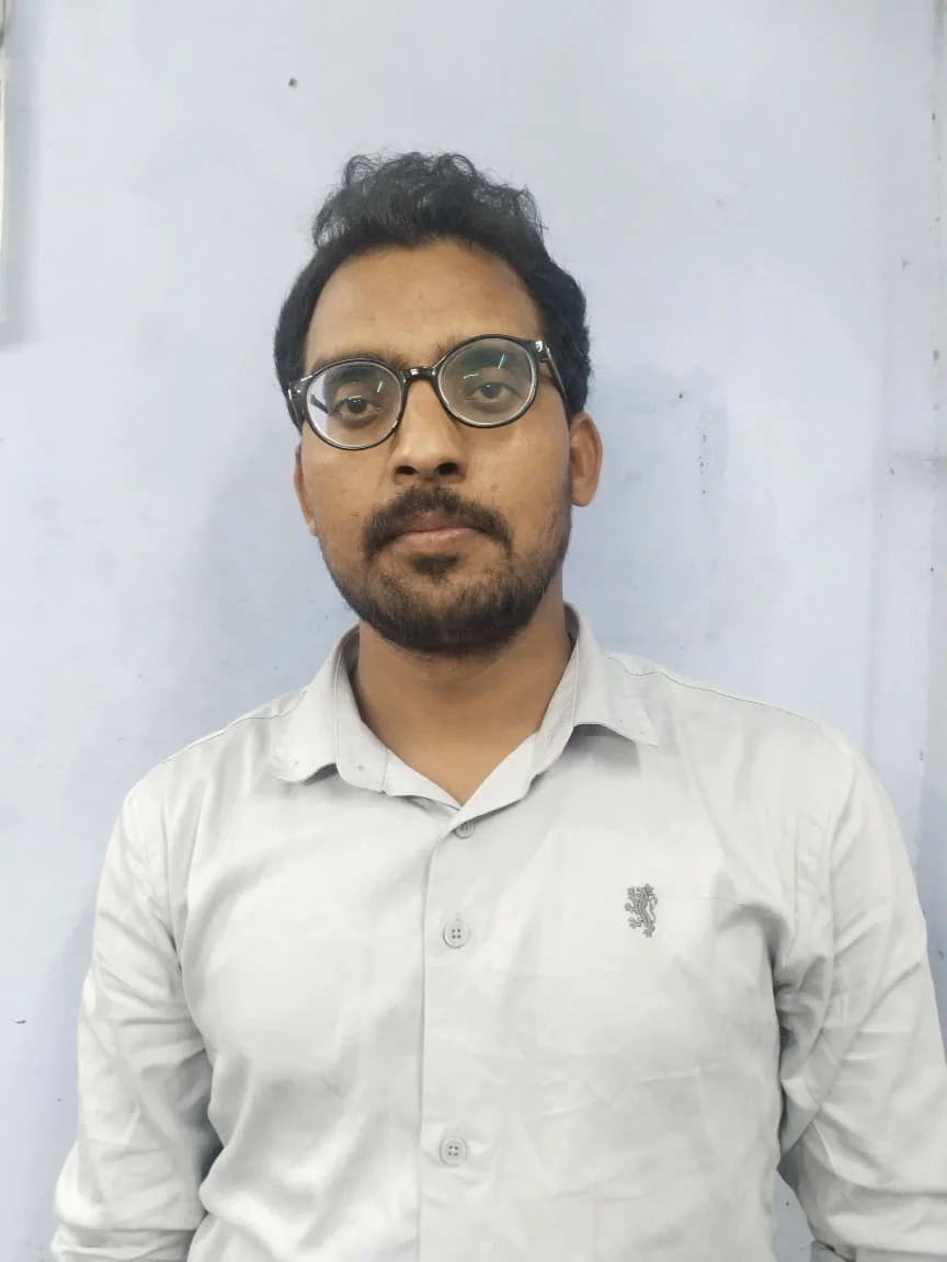 Shivam Sir, Physics teacher at Vision Coaching Institute