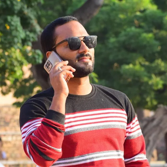 Yusuf Sir, Physics teacher at Vision Coaching Institute